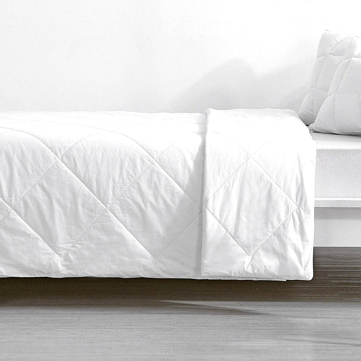 Renee Taylor 250GSM Lightweight Doona Queen Bed 300TC All Natural Cotton Quilt