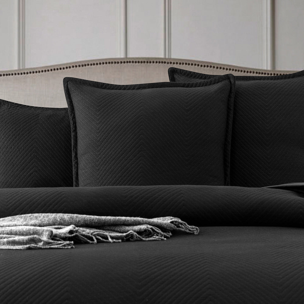 Renee Taylor Chevron Jacquard Queen Quilt Cover w/ Pillowcases Bedding Set Black — image 3