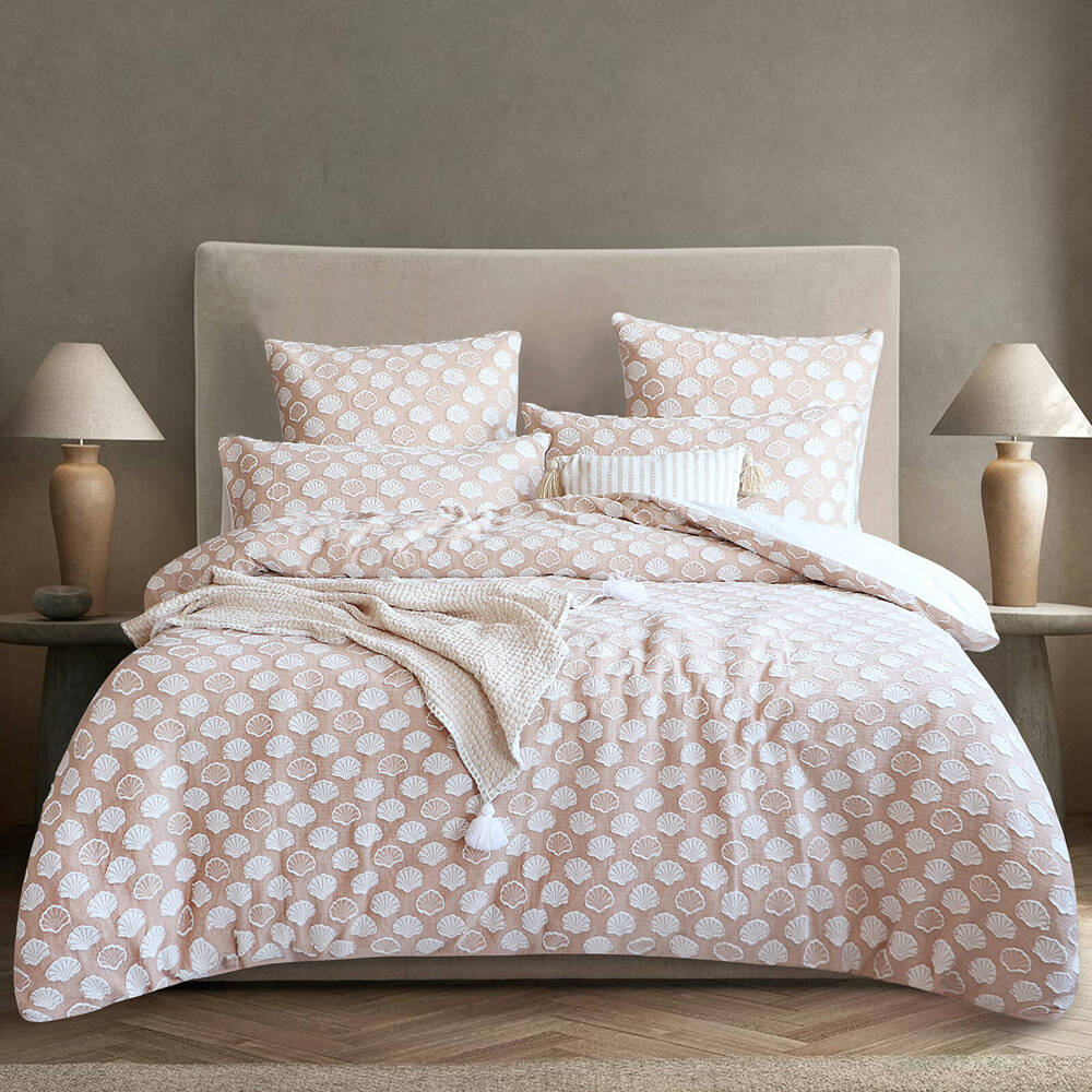 Renee Taylor Ariel Chenille Tufted Jacquard Quilt Set
