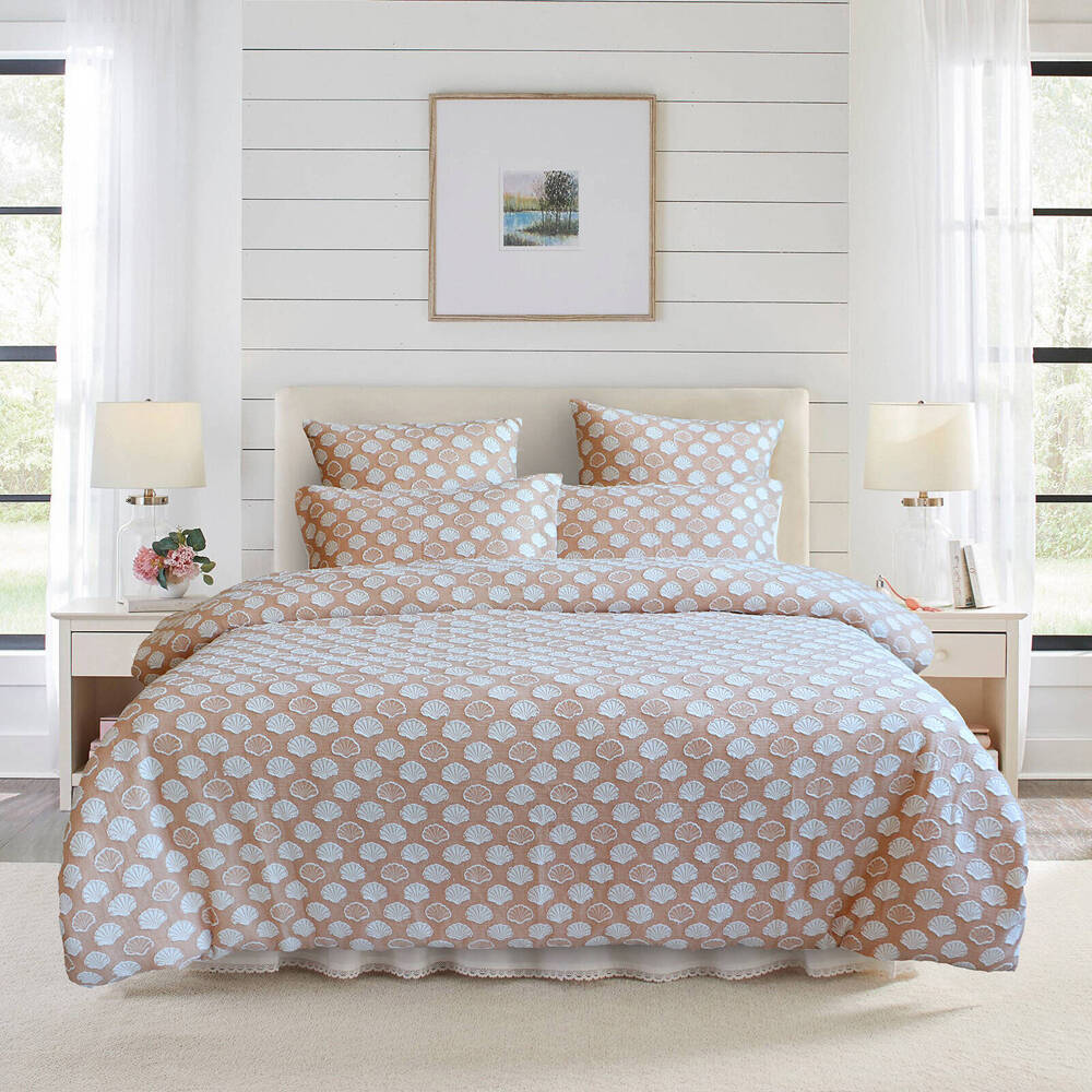 Renee Taylor Ariel Chenille Tufted Jacquard Quilt Set — image 5