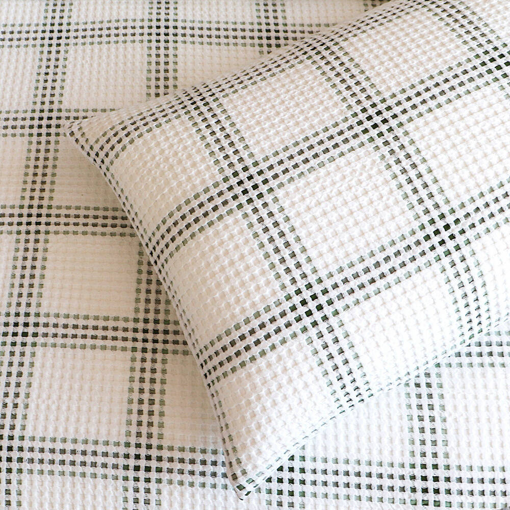 Renee Taylor Elliot Yarn Dye Waffle Quilt Cover/Pillowcases Set — image 4