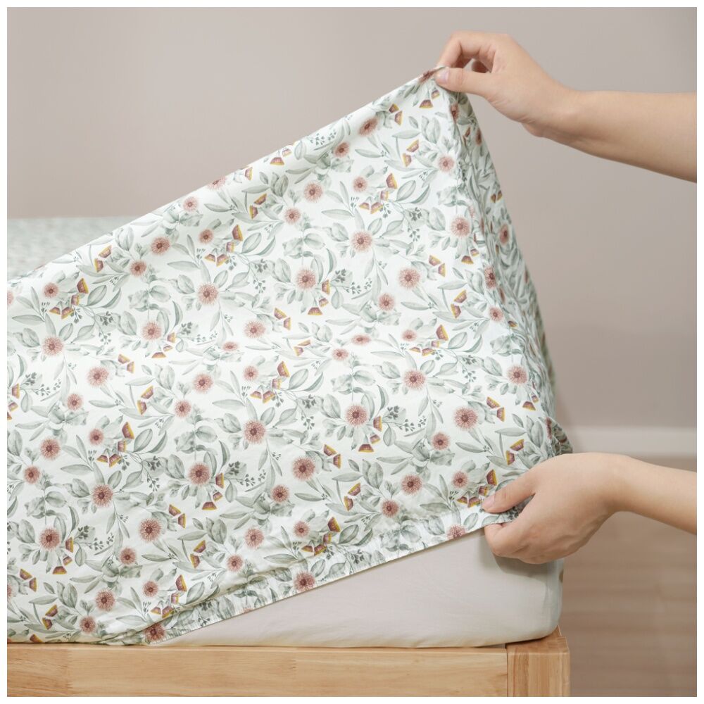 Renee Taylor 250TC Red Gum Patterned Cotton Sheet Set Green Leaves — image 3