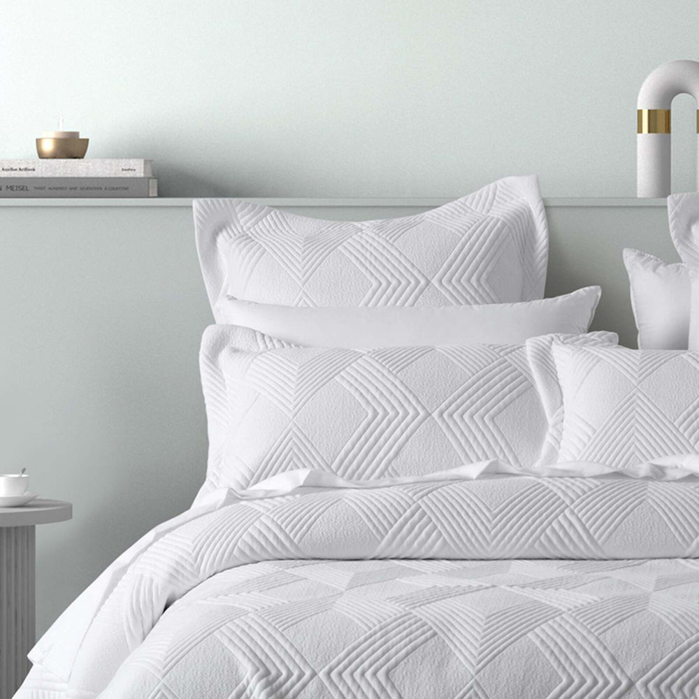 Bianca Cassiano Polyester Jacquard White Coverlet Set - Super King — image 2