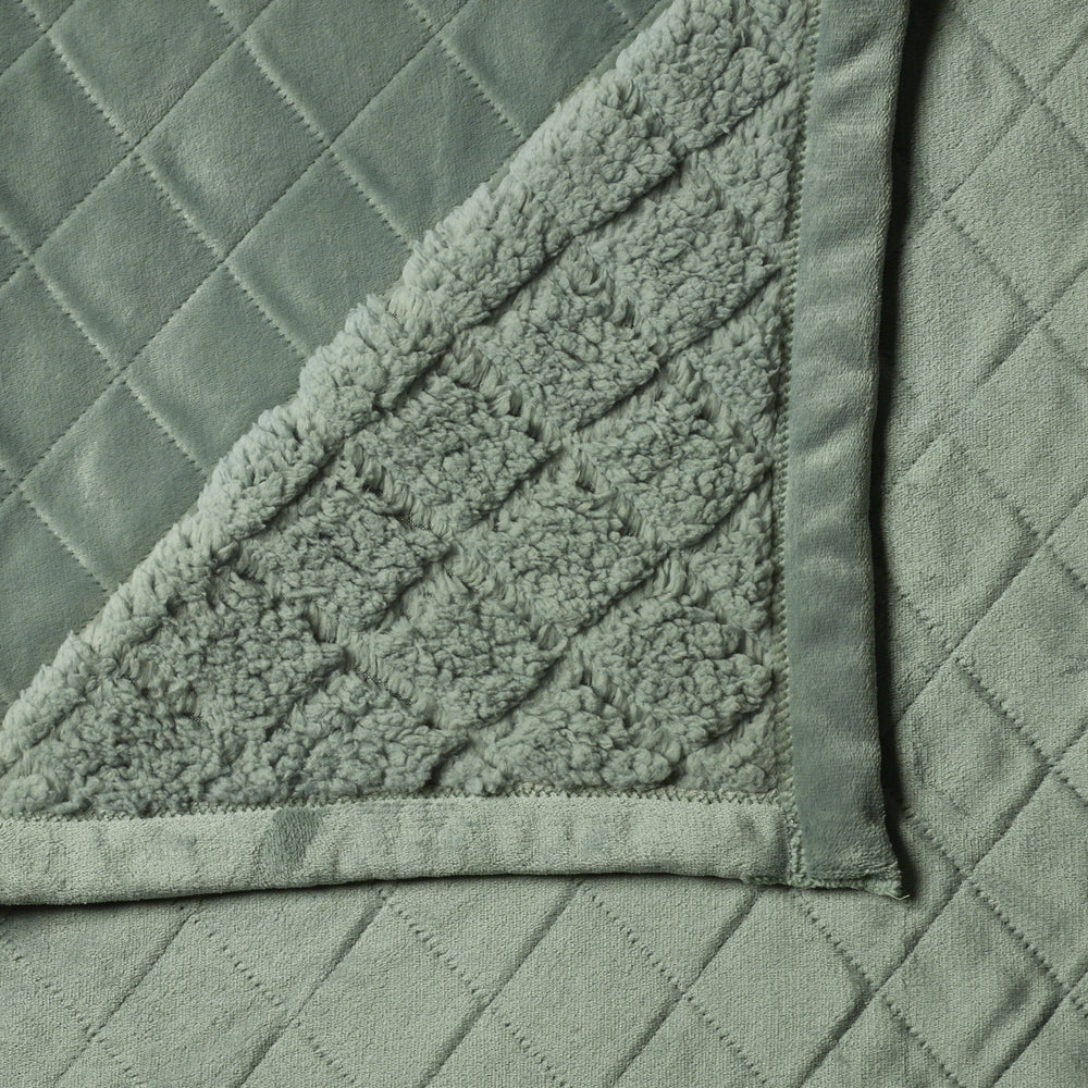Bianca Mansfield Super King Velvet/Sherpa Bed Quilt Blanket Throw/Bedspread Sage — image 2