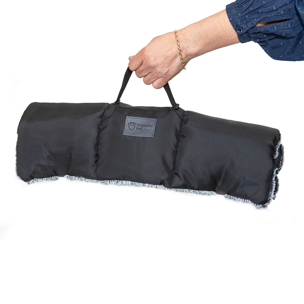 Superior Pet Goods Superior Pet Essentials Rollup Pet/Dog Travel Mat Artic Faux Fur Jumbo 110cm — image 7