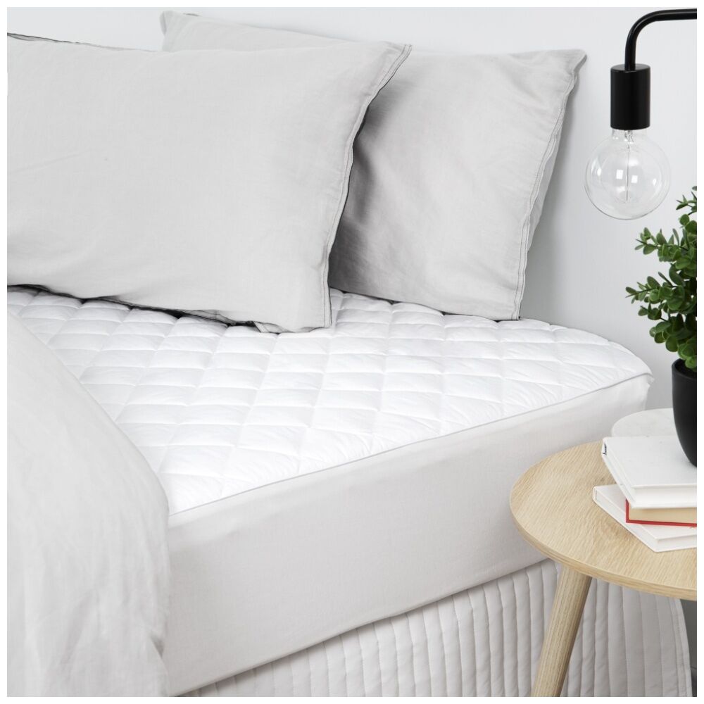 Tontine Classic Comfort Cool Dry Mattress Protector Climate Control — image 2
