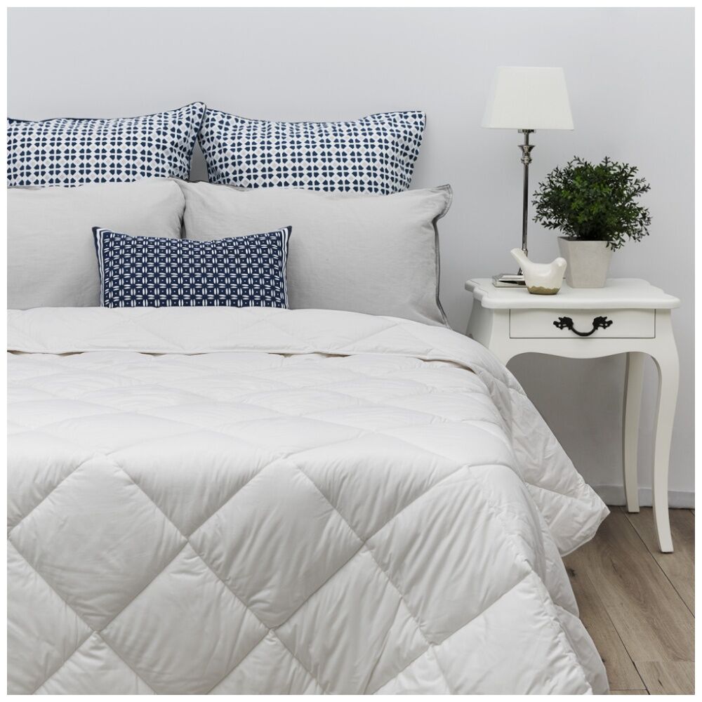 Tontine Classic Comfort Allergy And Asthma Sensitive Quilt All Seasons — image 2