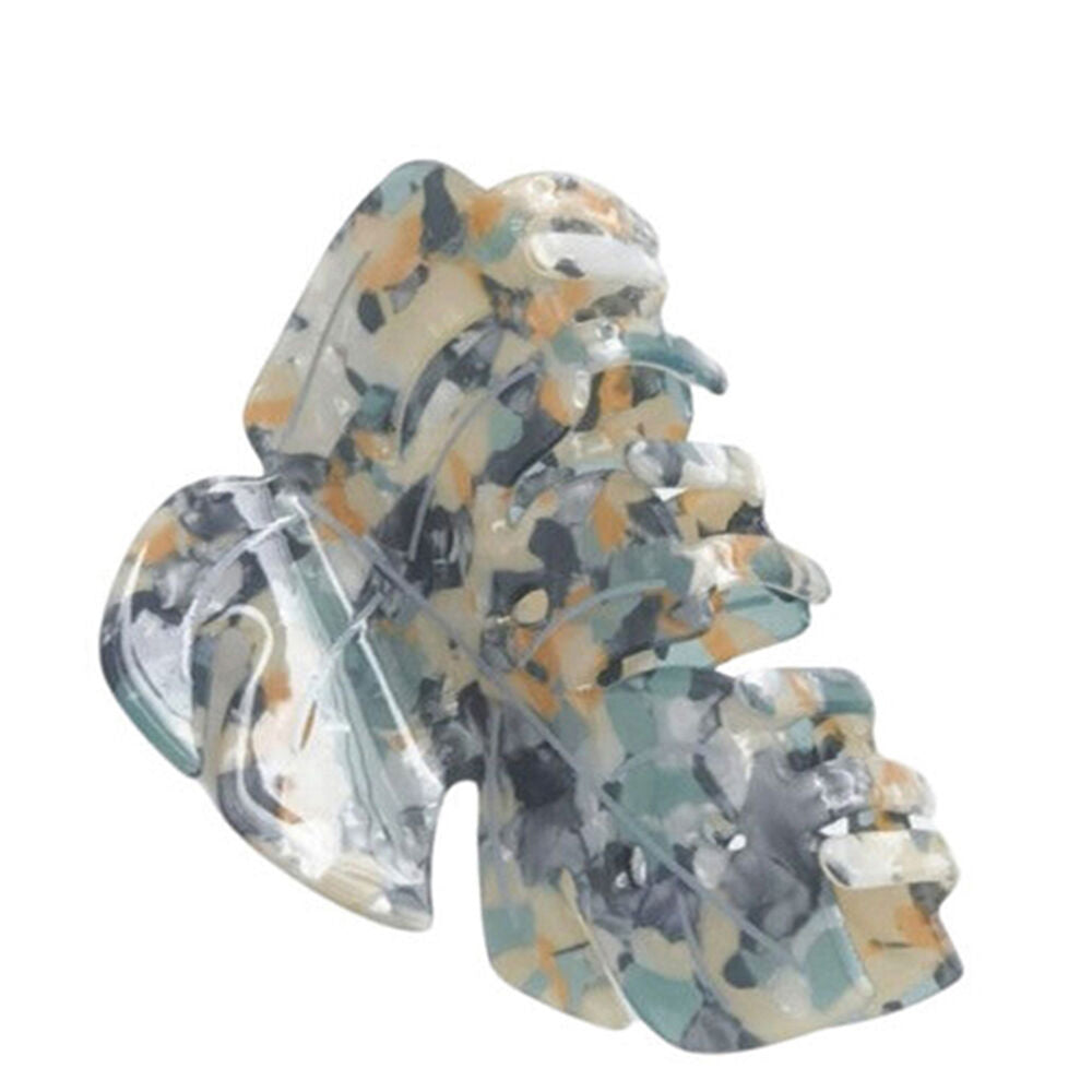 Urban Green Acrylic Leaf Shaped Claw Clip Women's Hair Accessory