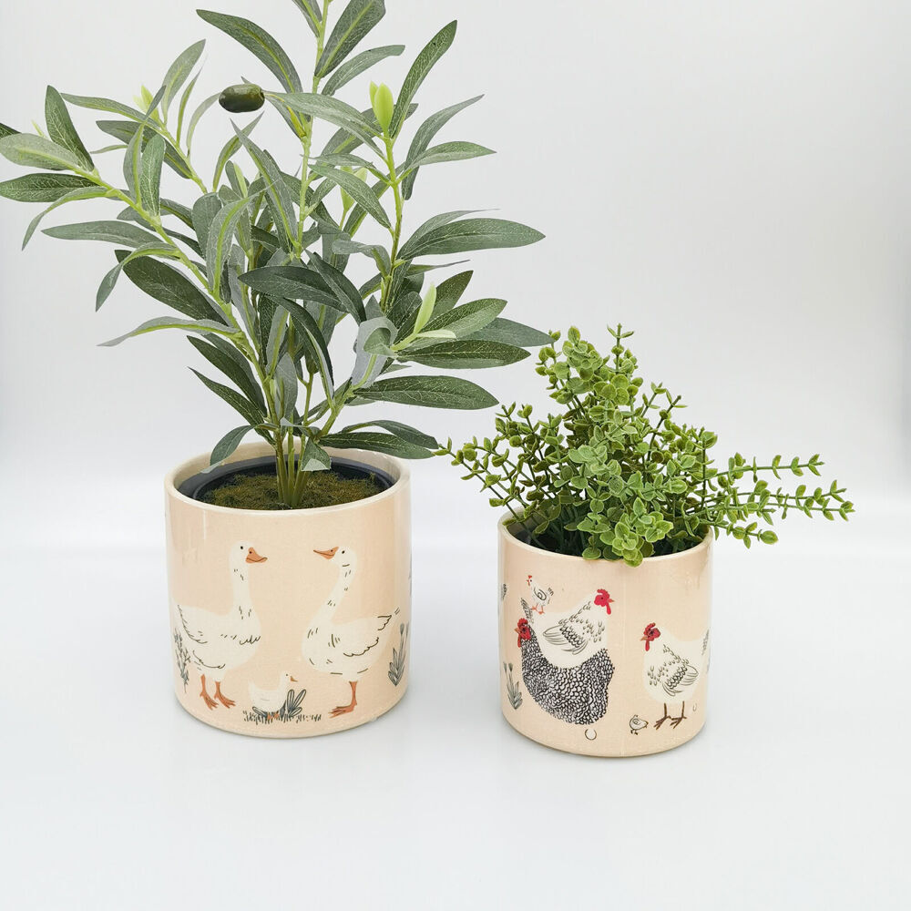 Urban Chicken Friends Stoneware Outdoor Planter Pot 14x13cm Black/White (2 Pack) — image 3