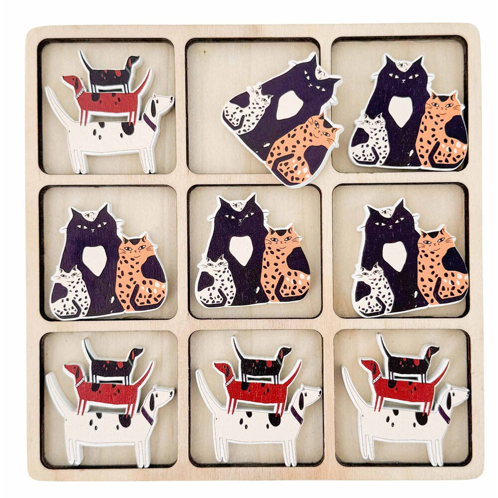 Urban 17cm Brown/Black Cat Dog Tic Tac Toe Wooden Board Game Set