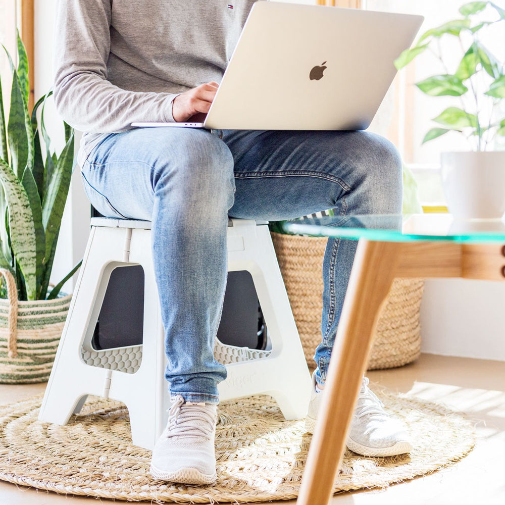 Vigar Compact 40cm Plastic Foldable Stool Non-Slip Top Portable Flat Step Grey — image 5