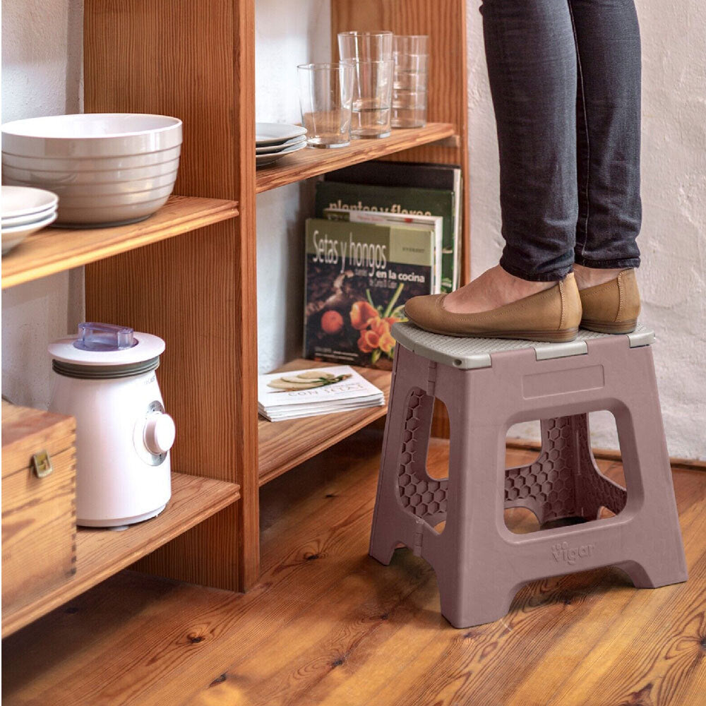 Vigar Compact Foldable 32cm Plastic Step Stool Outdoor/Kitchen Raisin in the Sun — image 3