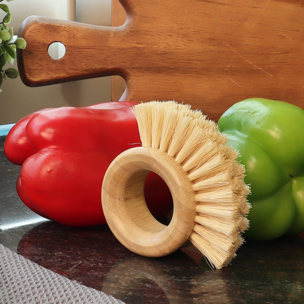 Eco Basics 10cm Plastic Free Vegetable/Fruit Brush Dirt/Grime Remover Scrubber — image 3