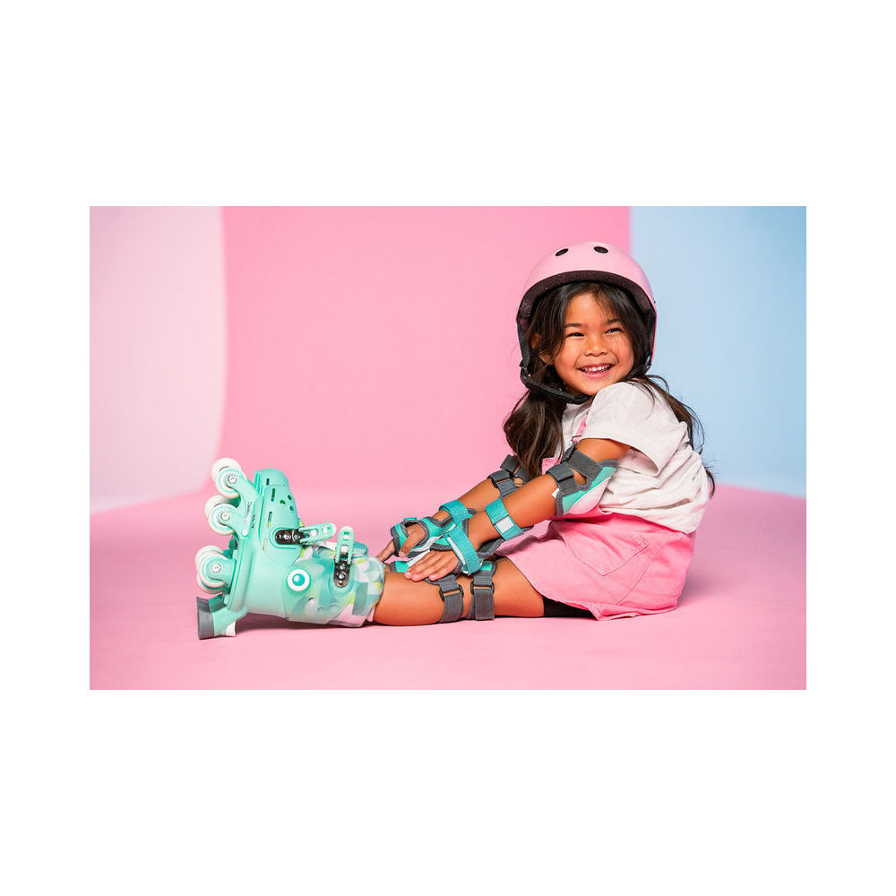 Yvolution Twista Learner/Inline Roller Skates Kids/Child Size 7-11 2y+ — image 5